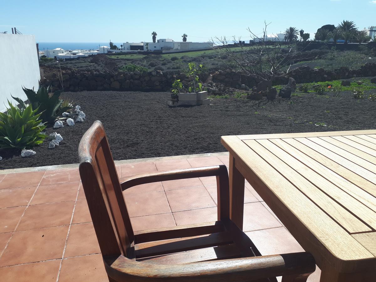 בית הארחה Tías 	Loft La Tahonilla מראה חיצוני תמונה