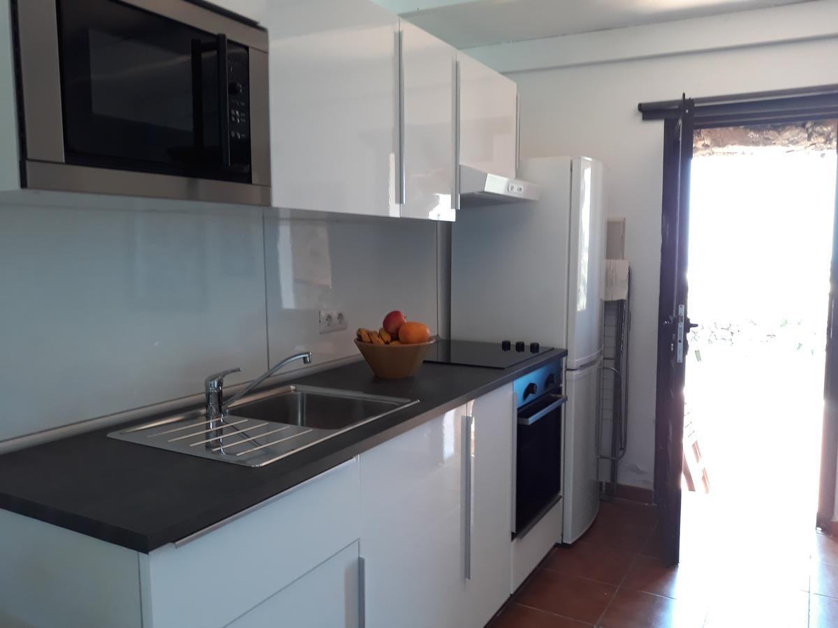 בית הארחה Tías 	Loft La Tahonilla מראה חיצוני תמונה