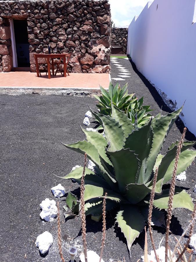 בית הארחה Tías 	Loft La Tahonilla מראה חיצוני תמונה